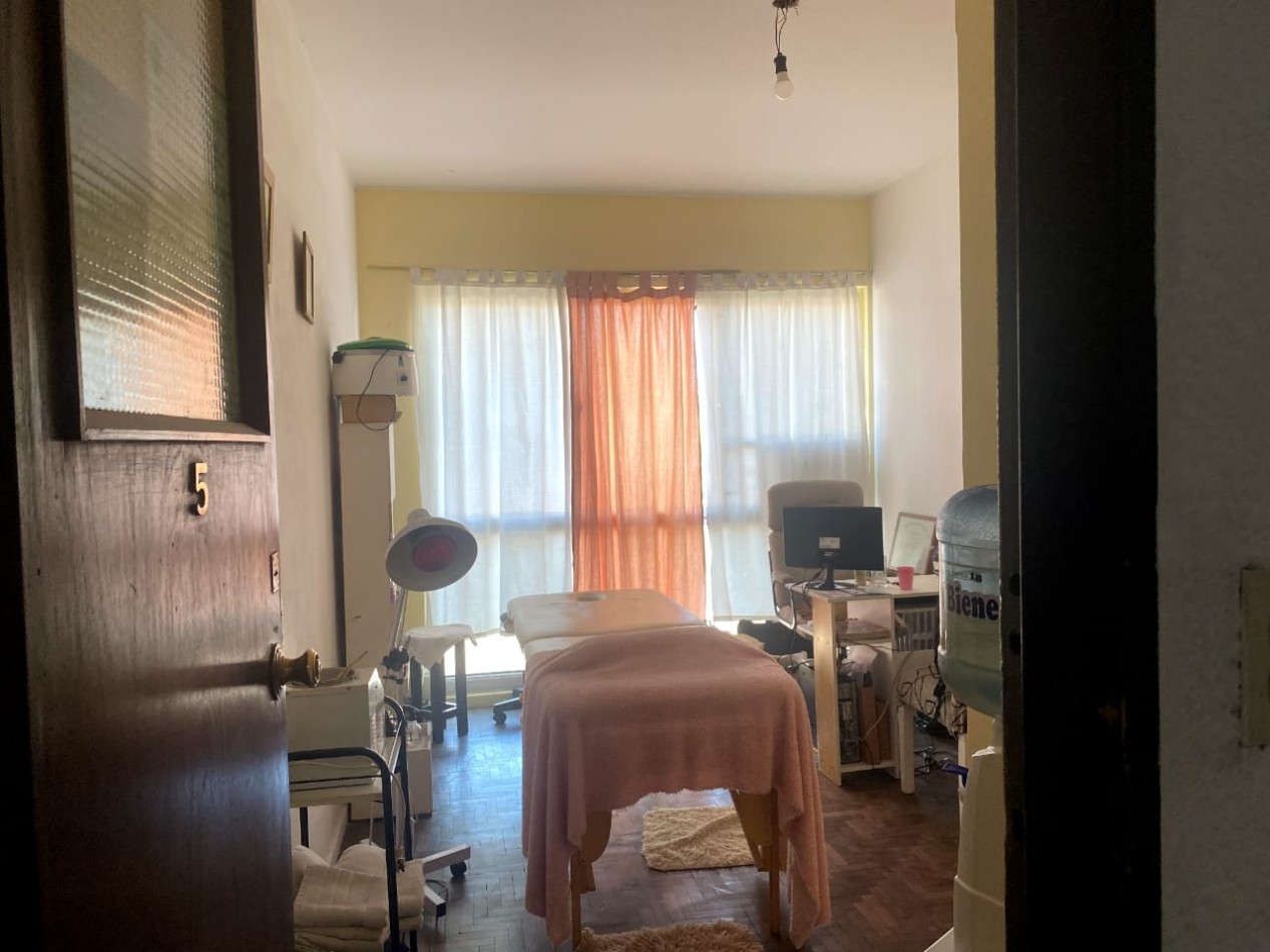 Oficina en venta- Edificio Caviglia 