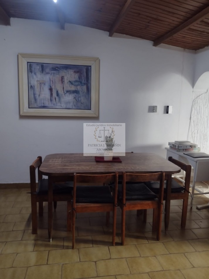 CASA EN VENTA BARRIO LA FALDA