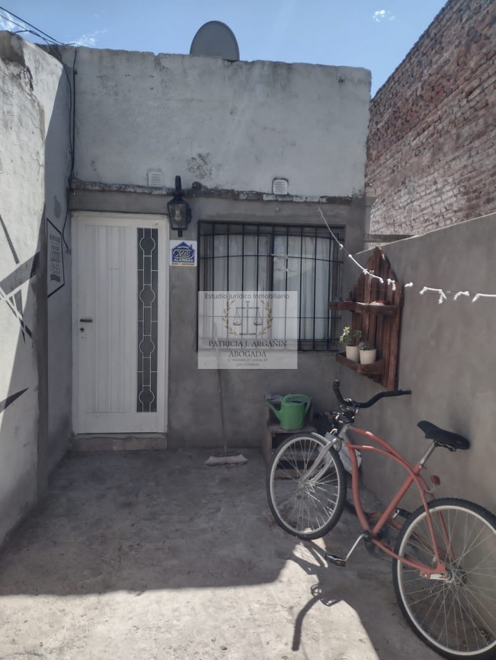 CASA EN VENTA BARRIO LA FALDA